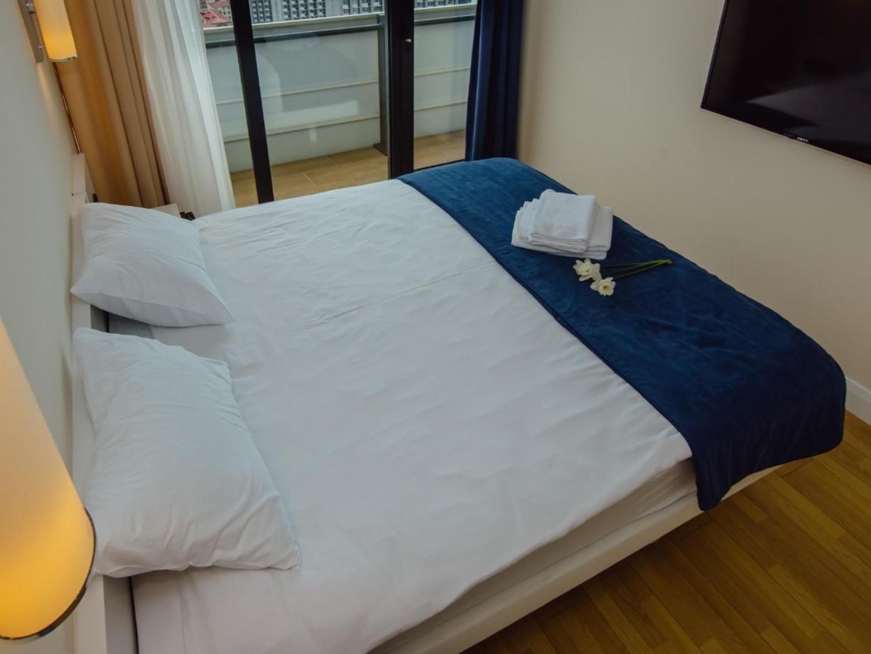 Best Apartment Batoemi Buitenkant foto